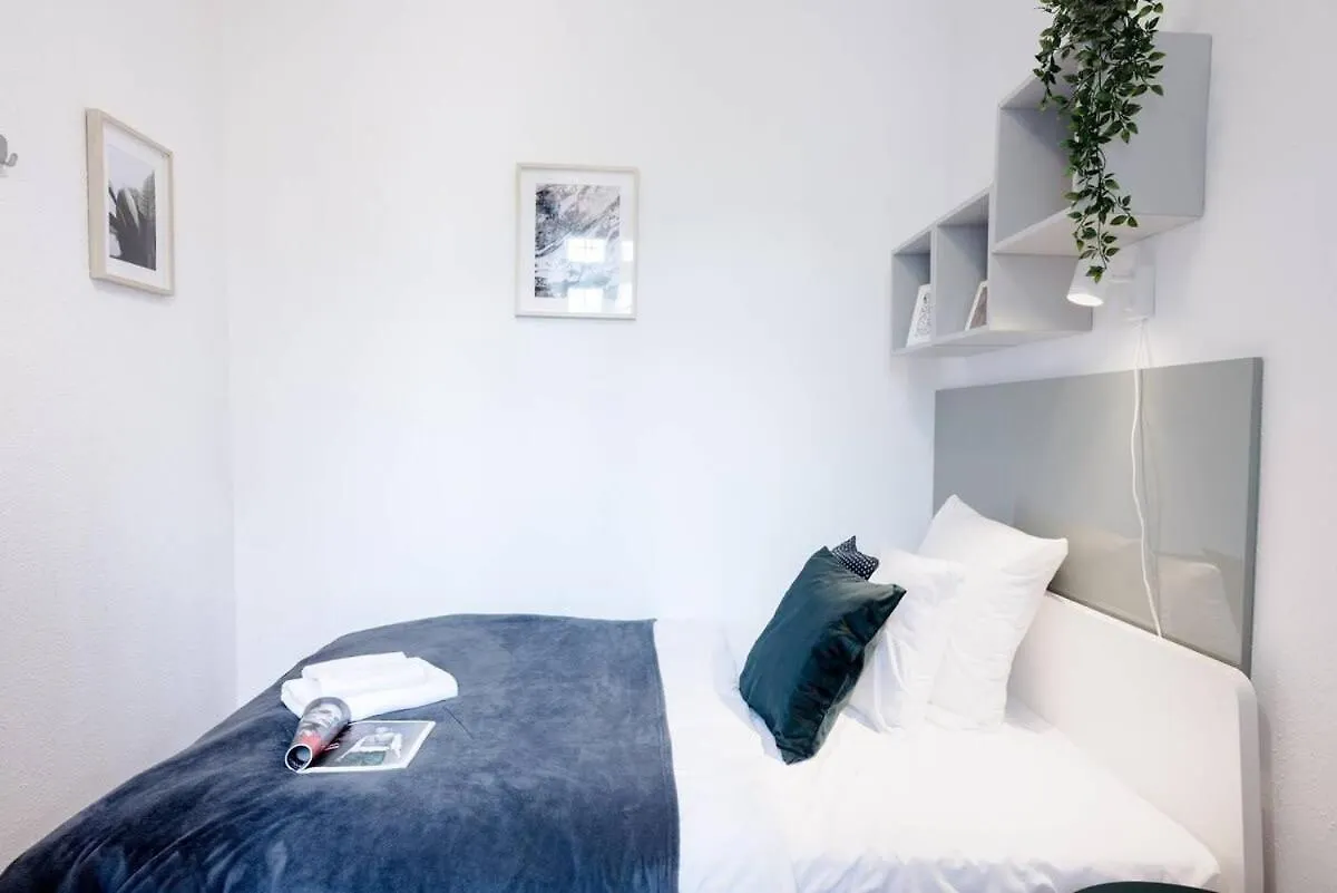 Excellent Central Location Lovely Home With Ac Budapest