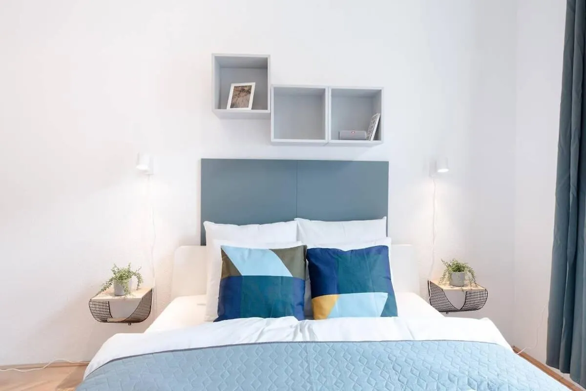 Apartment Excellent Central Location Lovely Home With Ac Budapest