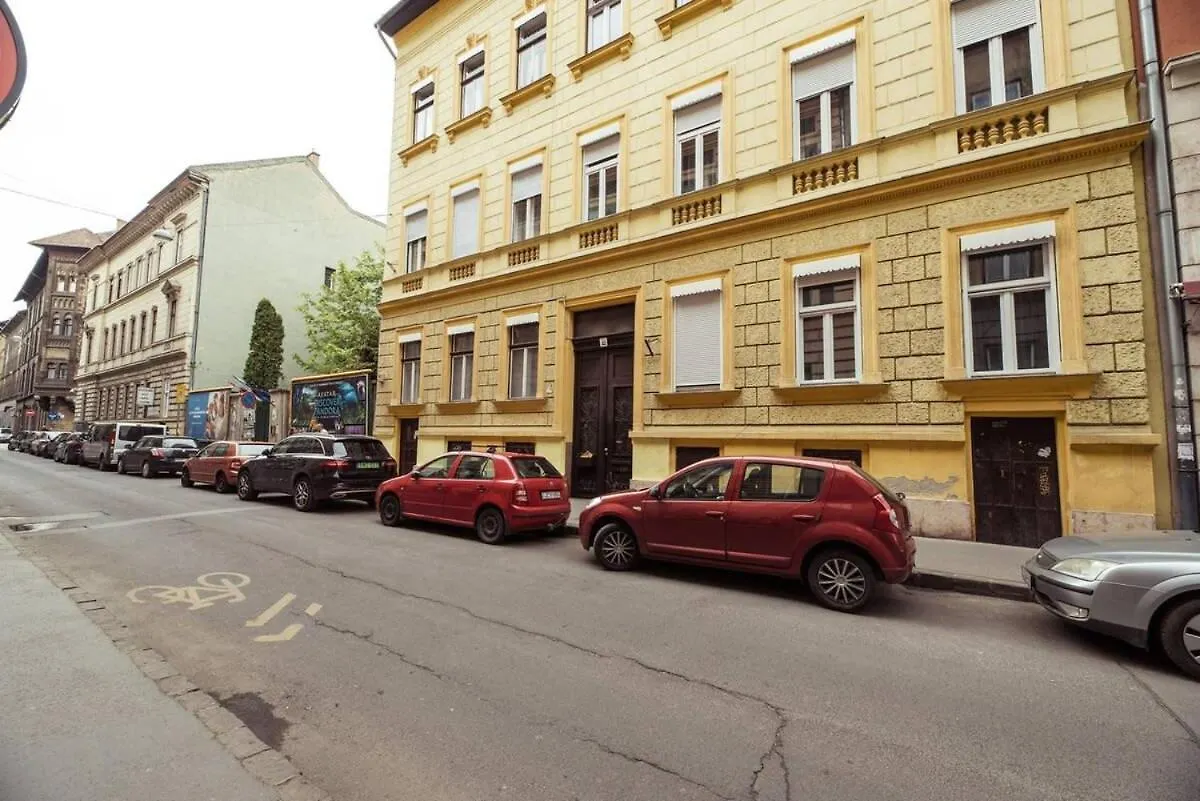 Excellent Central Location Lovely Home With Ac Budapest 0*,  Hungary
